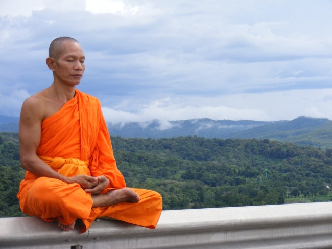 phra_ajan_jerapunyo-abbot_of_watkungtaphao